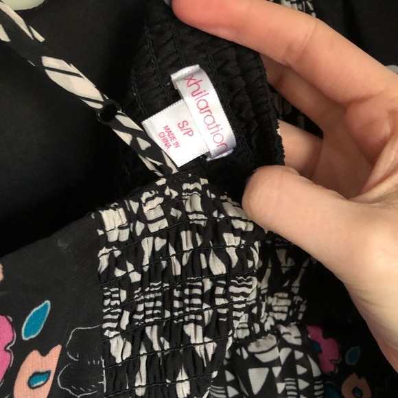 Delicate Floral Dress 👗 - Picture 3 of 3